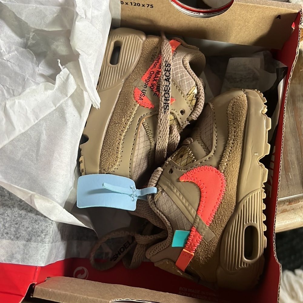 Nike Kids 3C
x Off-White Air Max 90 BT "Desert Ore" sneakers